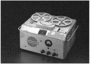 日本初のテープレコーダーG型